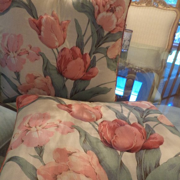 Amazon.com: Floral Pillow Covers Set of 2, Gray Art Flower  DECORATIVE FLORAL PILLOWS   ~ Set of 2 Beautifully Blooming Flowers